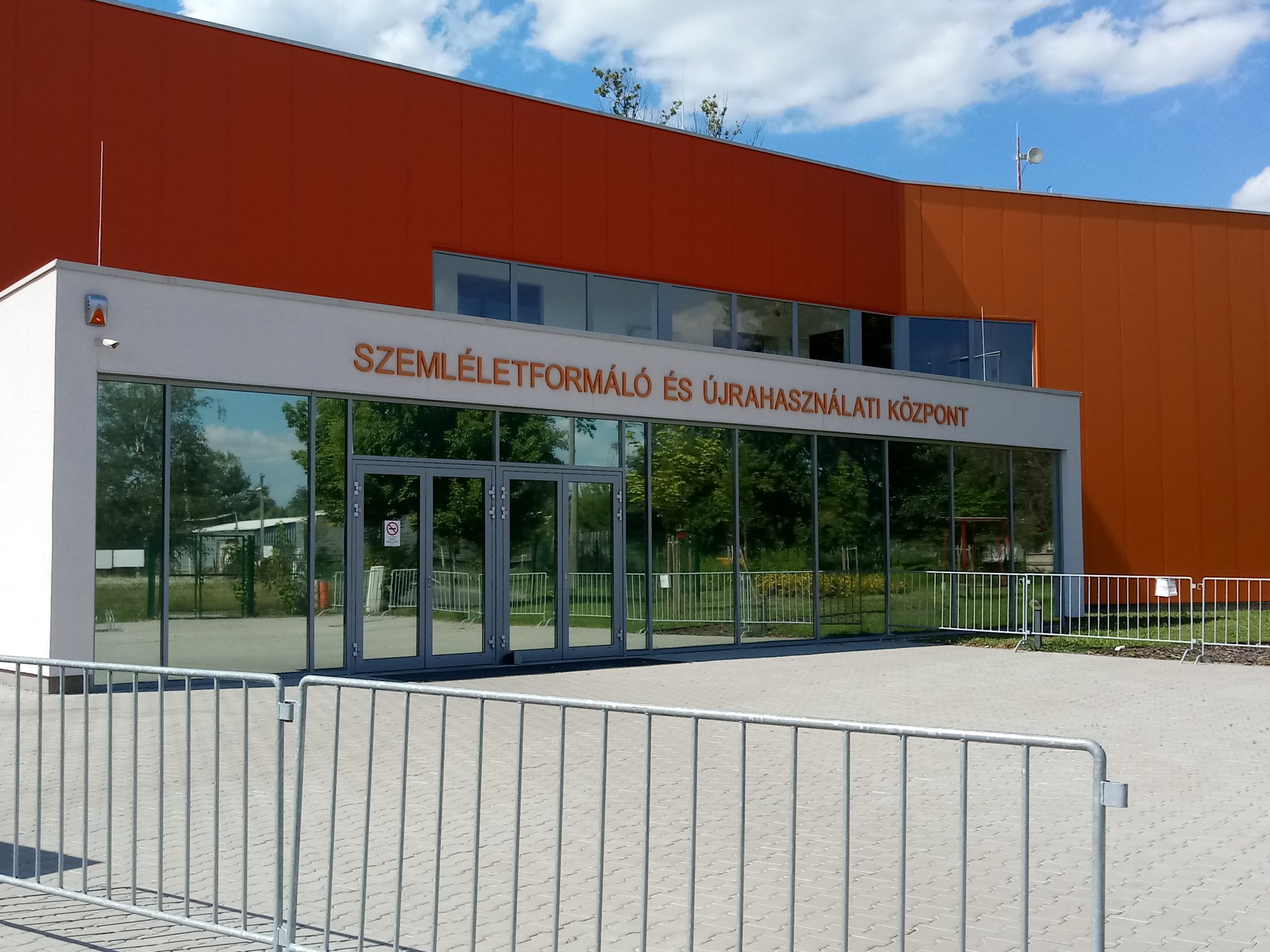 Újrahasználati Központok